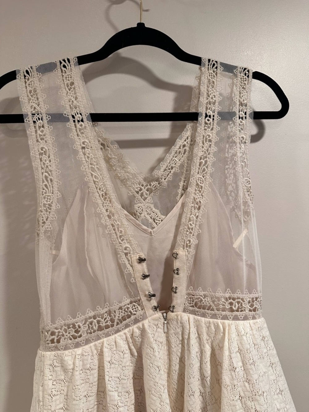 Free People Victoria Ivory Lace Mesh Sheer Sleeveless Mini Dress Lace Size 4 NWT - Picture 5 of 16
